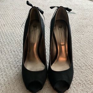 BCBG MAXAZARIA Ribbon back peep toe heels